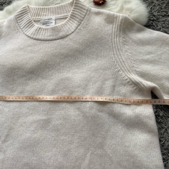 Hudson Jeans Cream Crew Neck Sweater - Picture 5 of 7